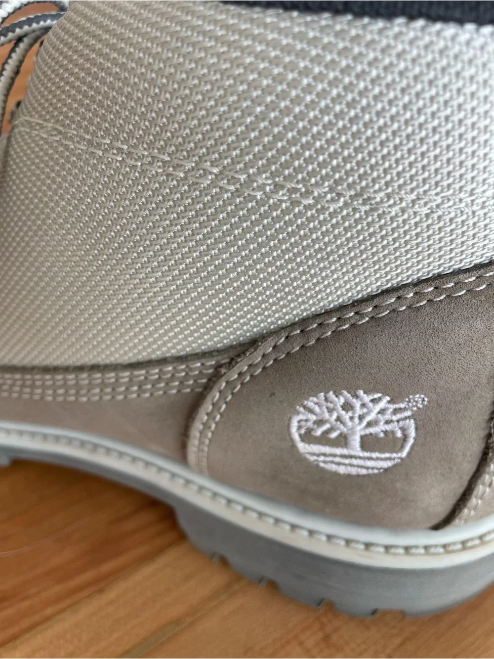 Timberland 2016 men's campsite boots in grey leather and canvas.